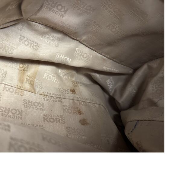 Michael Kors Astor Purple Suede Shoulder with COA - Picture 7 of 9